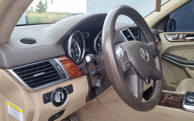 Mercedes-Benz GL cena 115900 przebieg: 182659, rok produkcji 2013 z Mosina małe 352